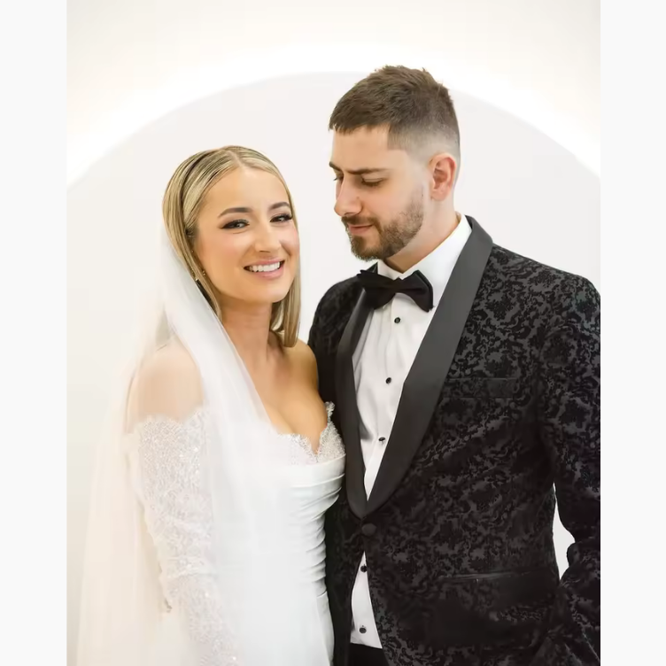 Nevěsta v těchto šatech – recenze 2